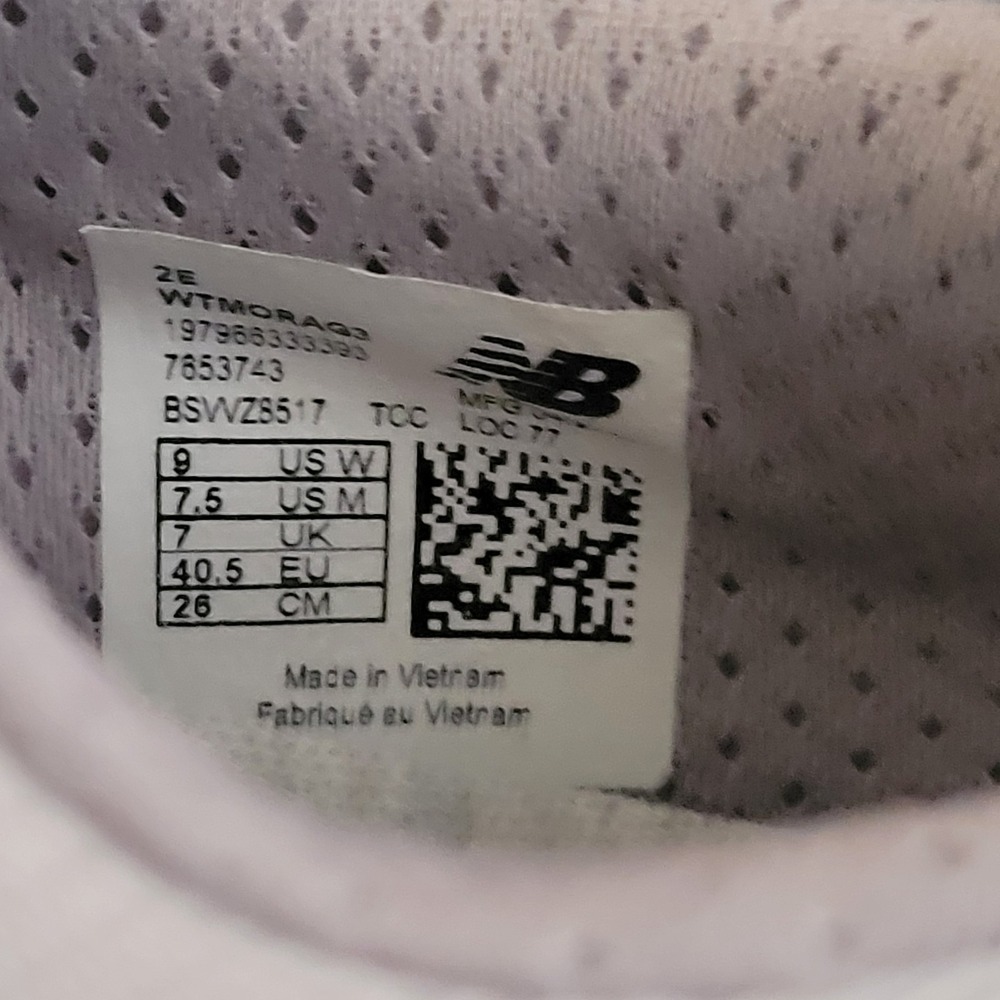 New Balance Gray and Pink Athletic Shoes - Picture 4 of 8